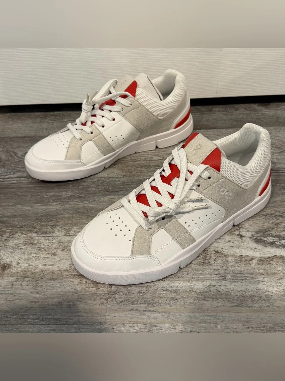 On NWB Roger Clubhouse Tennis Shoe, men’s 8.5